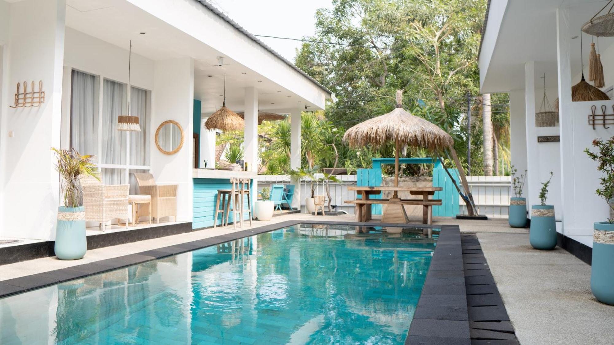 The White Bay Hotel Gili Trawangan Exterior photo